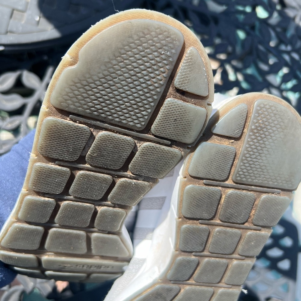 Adidas Swift Essential Running Shoes Size 10 - Li… - image 8